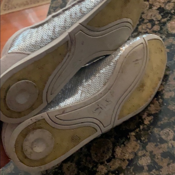 Coach sequins white/silver size 8 gently worn - Picture 4 of 5